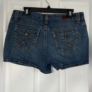 Tommy Hilfiger 3in Jean shorts
